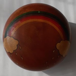 Round wooden trinket box